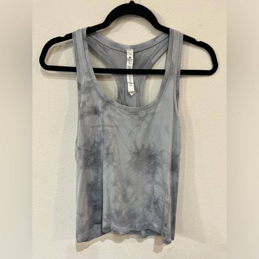 Lululemon tank top